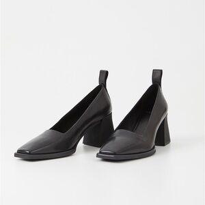 Vagabond Hedda Pump Size 38 (Size 8) Worn only once